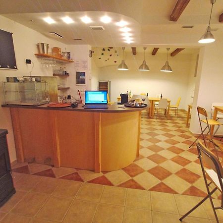 Paklenica Sport Apartments Стариград-Пакленица Экстерьер фото